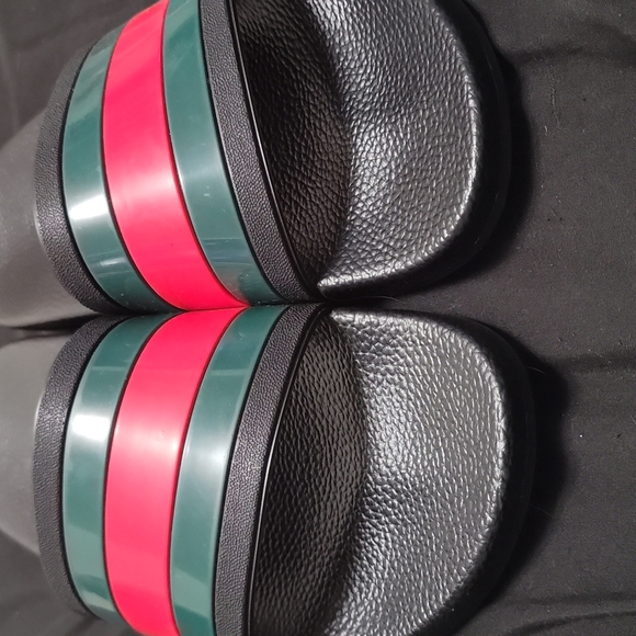 Mens Rubber Gucci Slodes - Picture 2 of 3